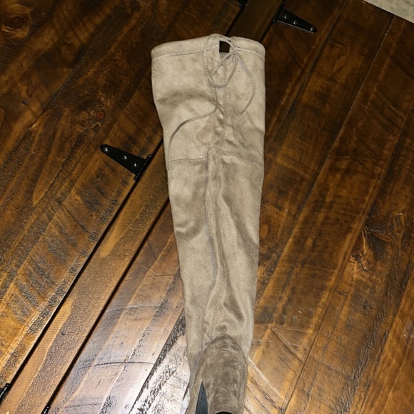 Steve Madden Gorgeous Over the Knee Boots - Picture 10 of 11